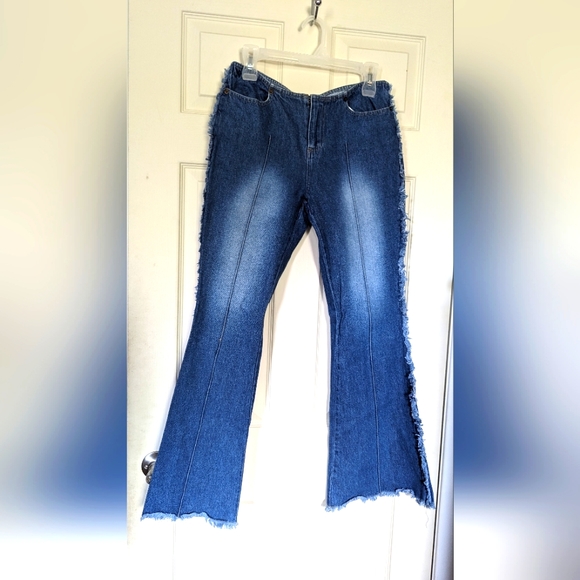 Flair Leg Jeans - Picture 1 of 4